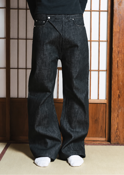 Raw Selvedge Bootcut Jeans - Black